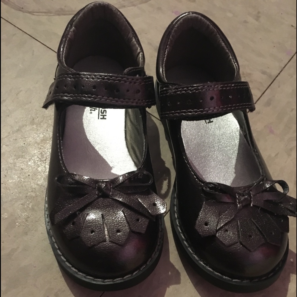 Oshkosh grey MaryJane shoes size 10 new w/o tags